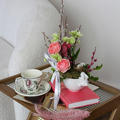 Пасхальная композиция с зайкой